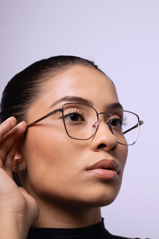 Armação de Óculos de Grau Feminina Calvin Klein Quadrada em Metal