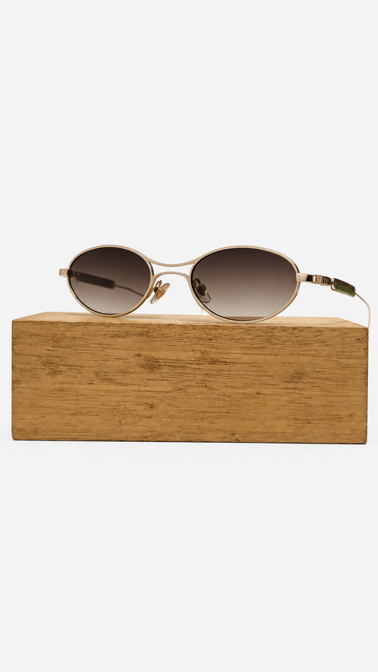 Óculos de Sol Feminino Oval Dourado com Lente Marrom Degradê