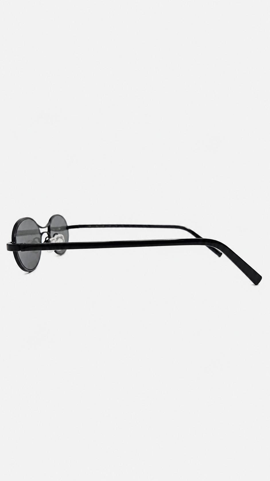 Óculos de Sol Feminino Oval Slim com Armação Metálica