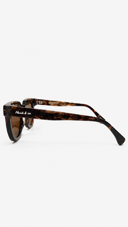 Óculos de Sol Feminino Tartaruga com Lente Marrom