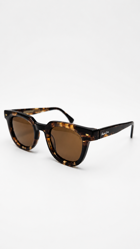 Óculos de Sol Feminino Tartaruga com Lente Marrom